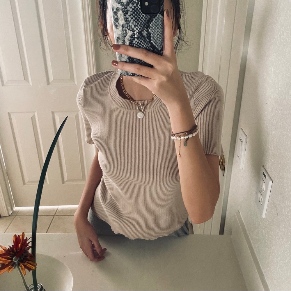 Forever 21 Nude Beige Knit Top in M - Picture 2 of 4
